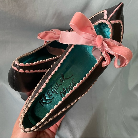 Irregular Choice black w/ pink scalloping heels - EU sz 39 - Picture 15 of 16